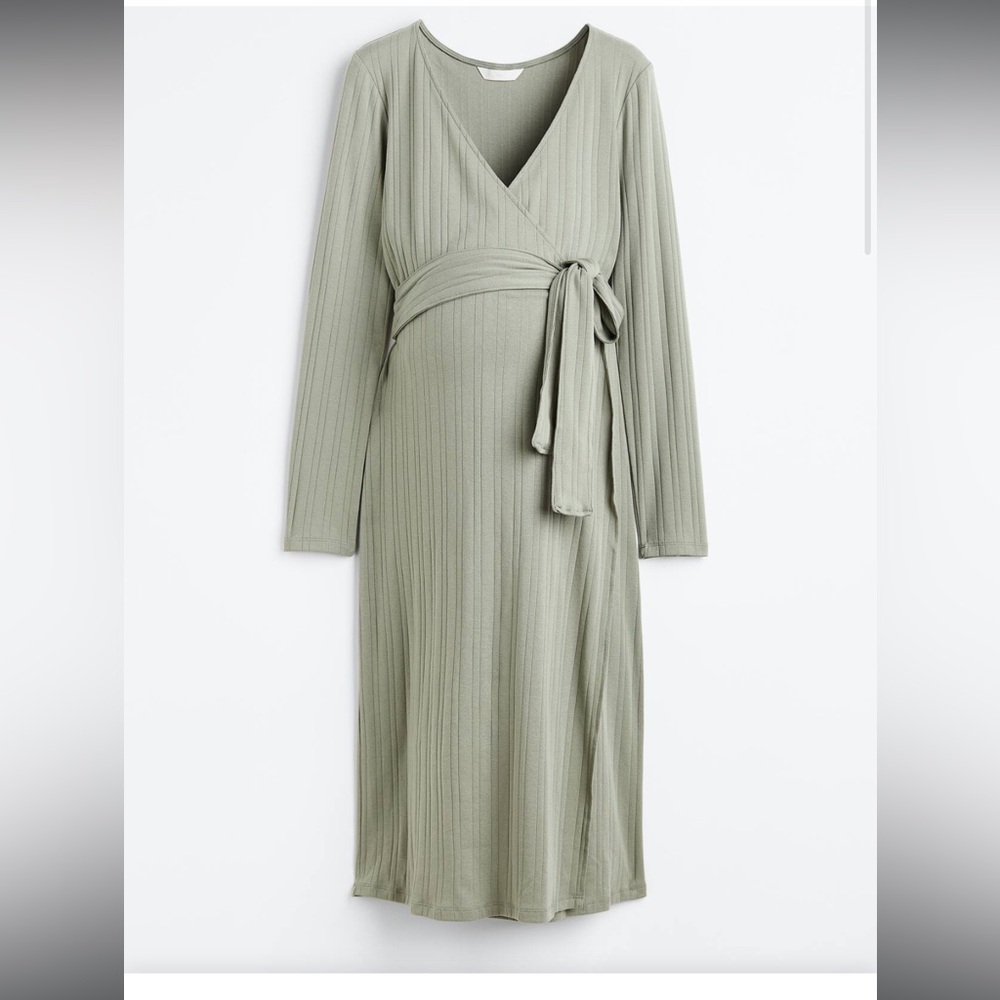 H&M Maternity/Nursing Wrap Dress - size medium